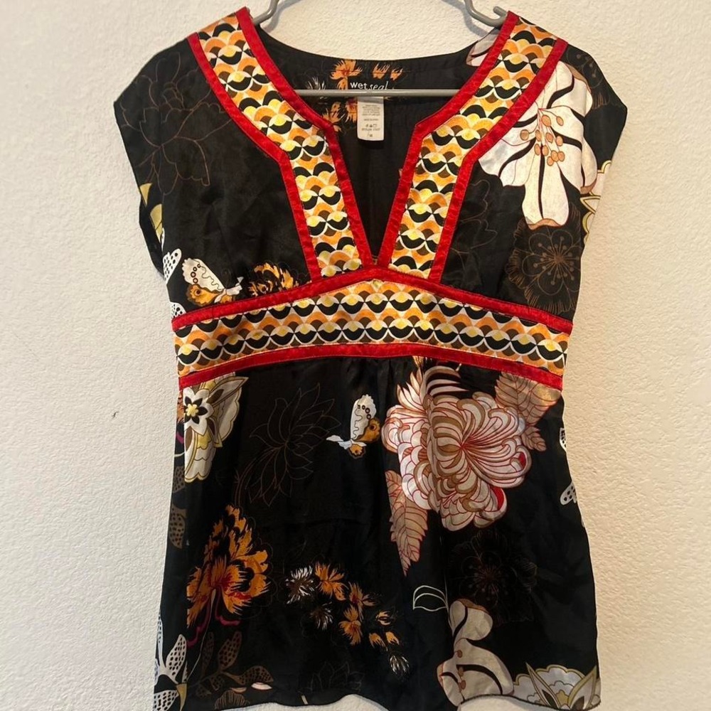 Vintage Y2K paper tag Wet Seal Asian themed babydoll top size M